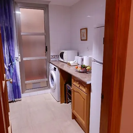 Edificio 1º Linea De Playa, En Paseo Maritimo De Torrevieja, Alicante, Costa Blanca Appartement *