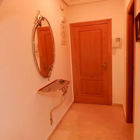Appartement Edificio 1º Linea De Playa, En Paseo Maritimo De Torrevieja, Alicante, Costa Blanca