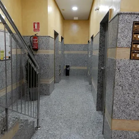 Edificio 1º Linea De Playa, En Paseo Maritimo De Torrevieja, Alicante, Costa Blanca