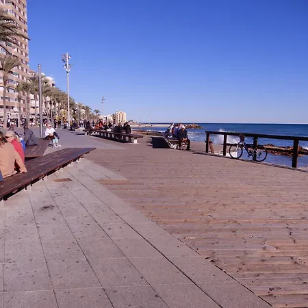 Edificio 1º Linea De Playa, En Paseo Maritimo De Torrevieja, Alicante, Costa Blanca Apartment *