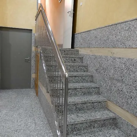 Edificio 1º Linea De Playa, En Paseo Maritimo De Torrevieja, Alicante, Costa Blanca