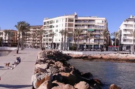 Edificio 1º Linea De Playa, En Paseo Maritimo De Torrevieja, Alicante, Costa Blanca * تورّيفيِخا