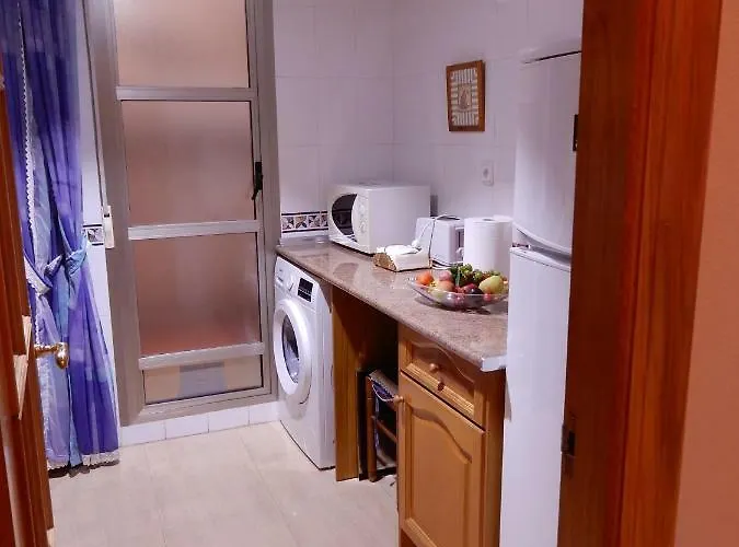 Edificio 1º Linea De Playa, En Paseo Maritimo De Torrevieja, Alicante, Costa Blanca Апартаменты *