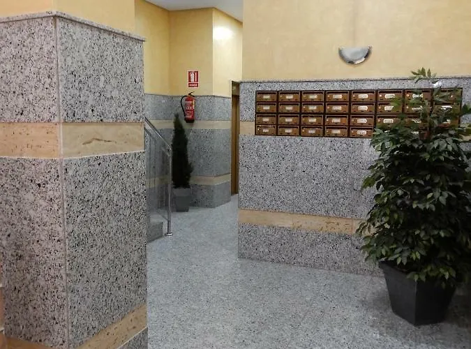 Edificio 1º Linea De Playa, En Paseo Maritimo De Torrevieja, Alicante, Costa Blanca Апартаменты Торевьиа