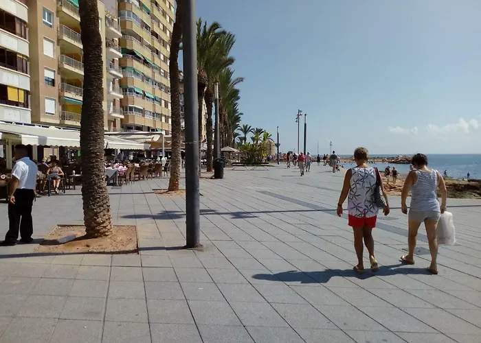Edificio 1º Linea De Playa, En Paseo Maritimo De Torrevieja, Alicante, Costa Blanca Апартаменты *