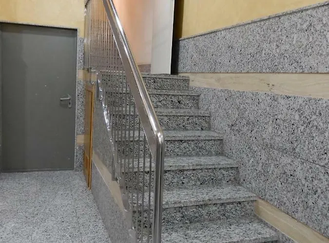 Edificio 1º Linea De Playa, En Paseo Maritimo De Torrevieja, Alicante, Costa Blanca