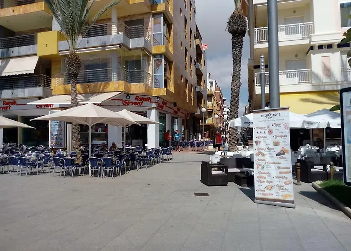 Apartmán Edificio 1º Linea De Playa, En Paseo Maritimo De Torrevieja, Alicante, Costa Blanca