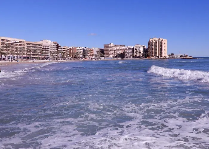 Edificio 1º Linea De Playa, En Paseo Maritimo De Torrevieja, Alicante, Costa Blanca * Torrevieja