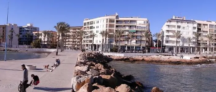 Edificio 1º Linea De Playa, En Paseo Maritimo De Torrevieja, Alicante, Costa Blanca * Торевьиа